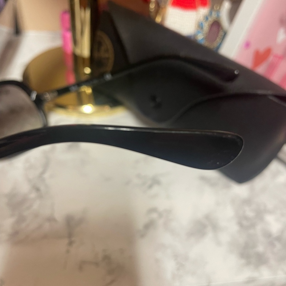 Used Ray-Bans - Picture 6 of 7